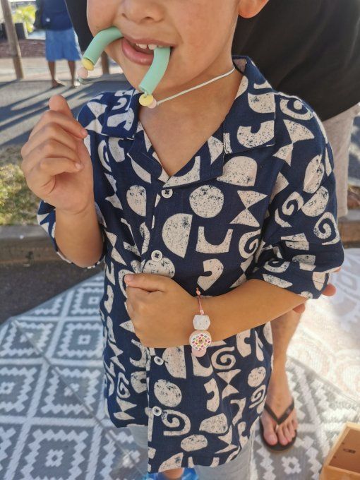 Collier de mâchouille sensoriel – modèle U