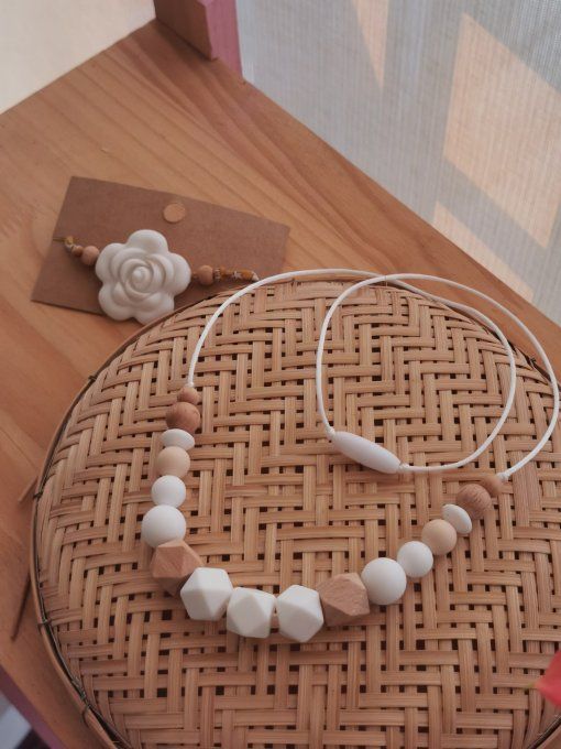 « Mia » – Collier de maternité épuré aux 3 perles diamant