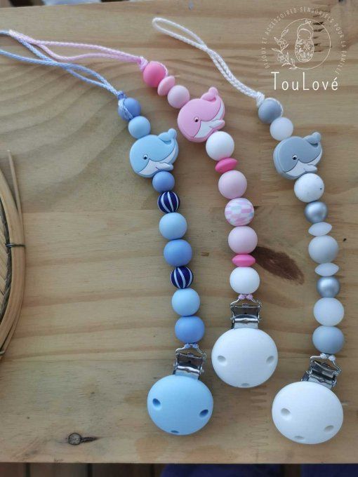 Attache-tétine en silicone “Baleine” 