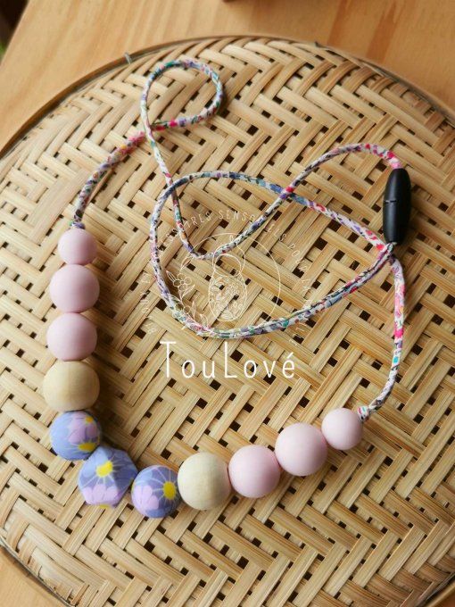 "Adèle", le collier d'allaitement et de portage au style Liberty